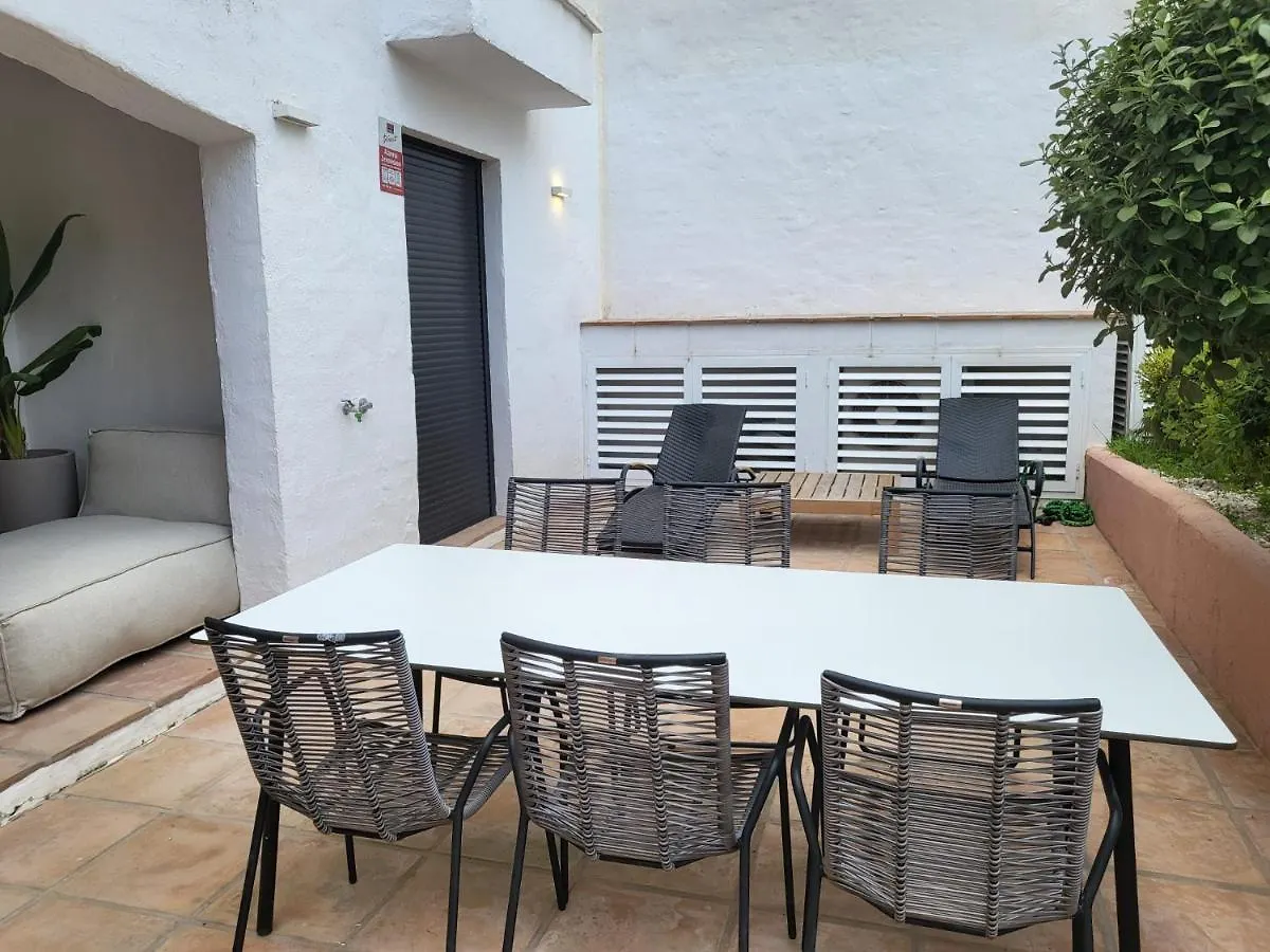 Luxurious Apartment In Puerto Banus Μαρμπέλλα 0*,