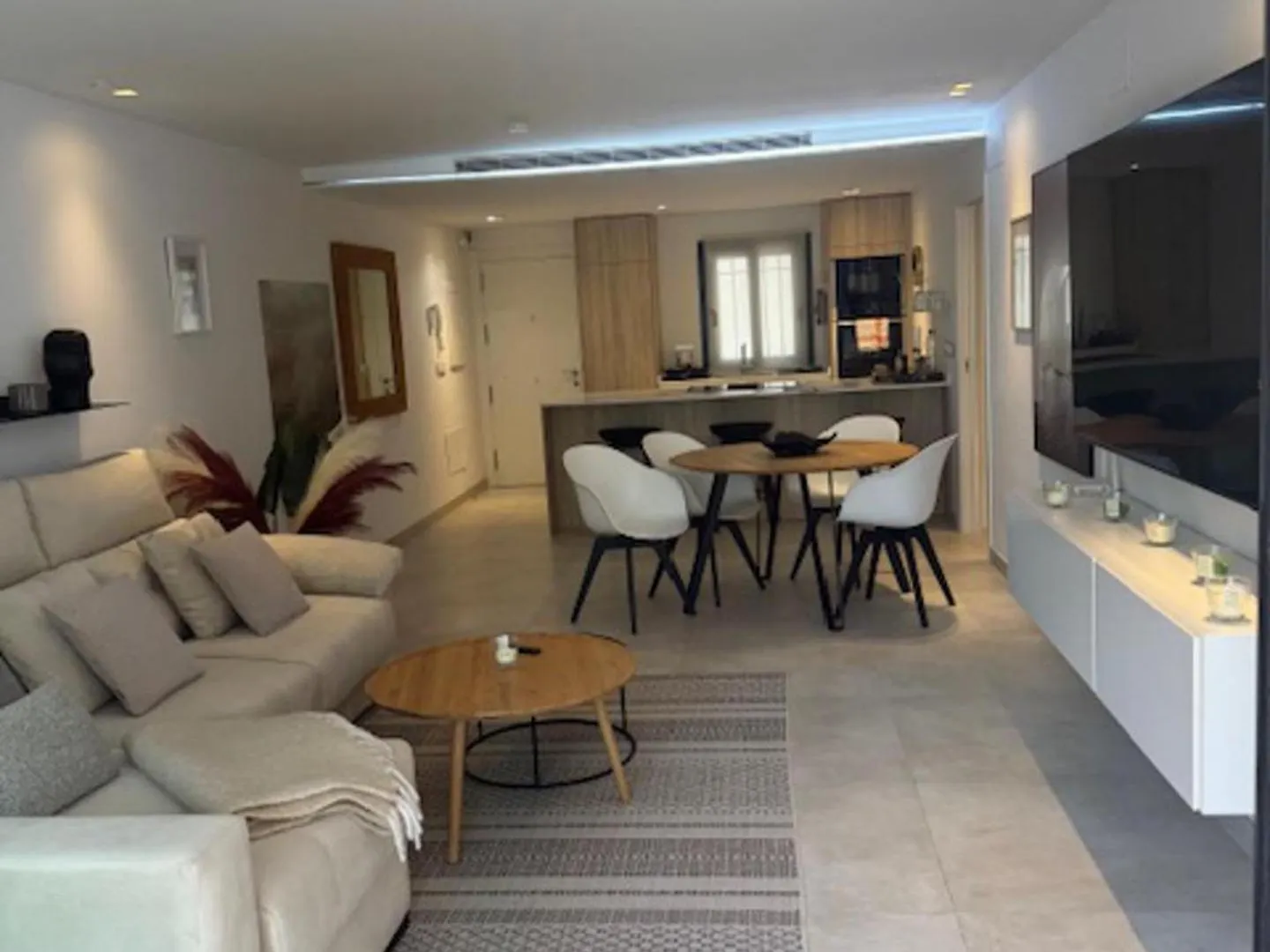 Luxurious Apartment In Puerto Banus Μαρμπέλλα