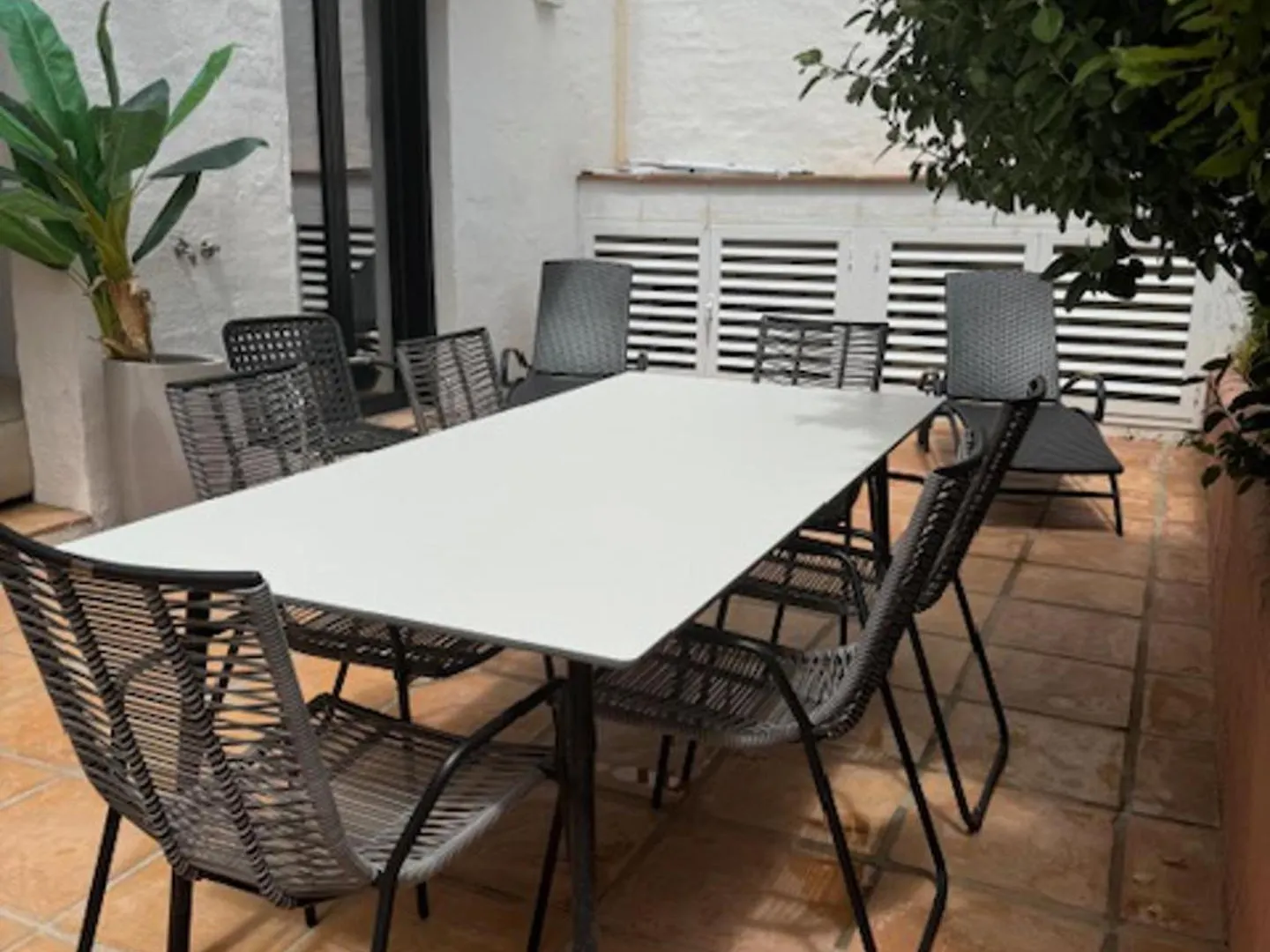 Luxurious Apartment In Puerto Banus Μαρμπέλλα